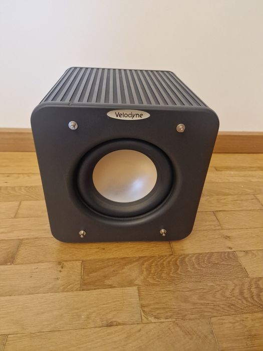 SUPER Subwoofer Velodyne Acoustics MicroVee 1000W rms, difuzor de 6,5 inch Long Throw, incinta inchisa (sealed)