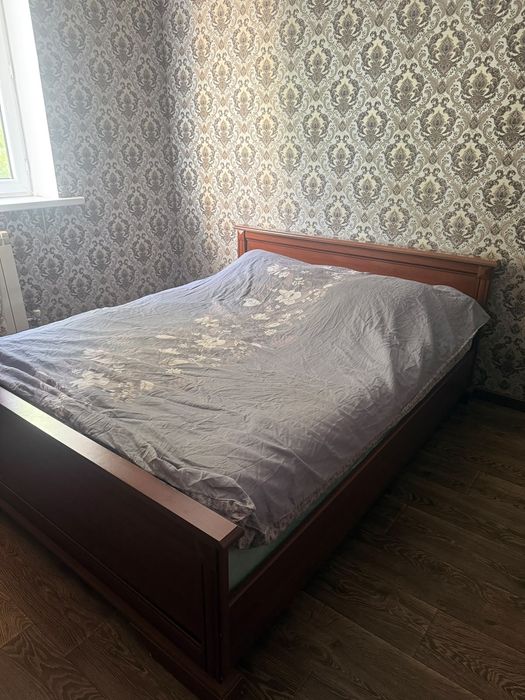 Кровать с тумбой