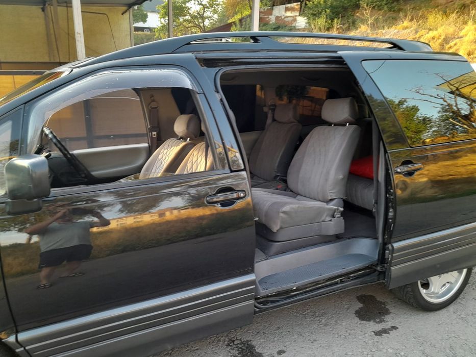 Toyota Estima Lucida 1996 года