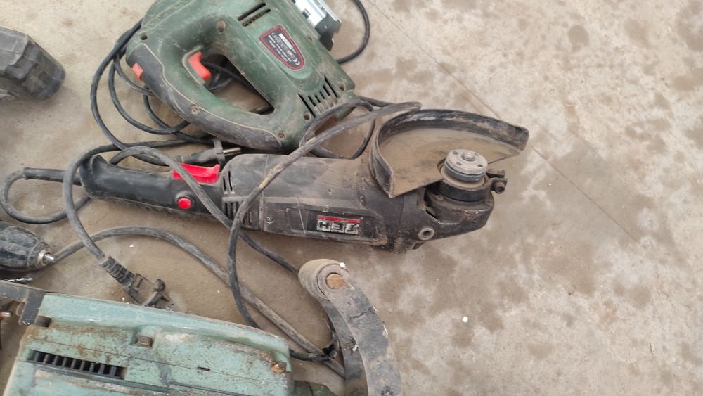 Электроинструменты на запчасти