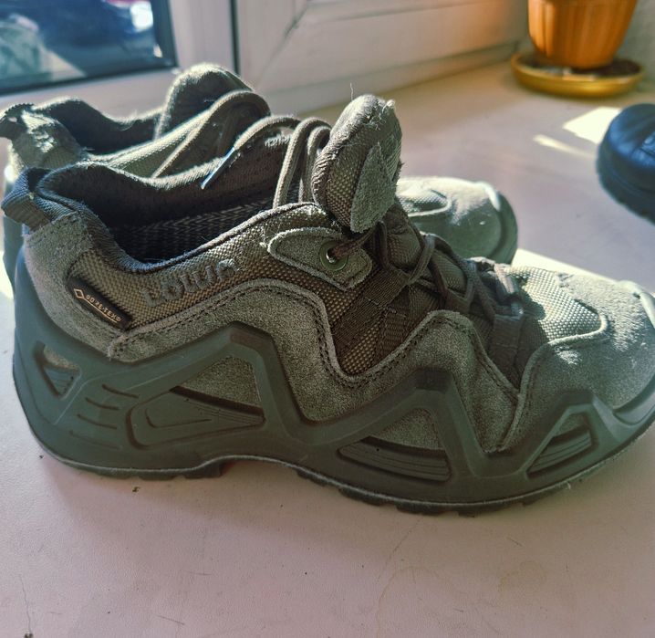 Кроссовки тактические