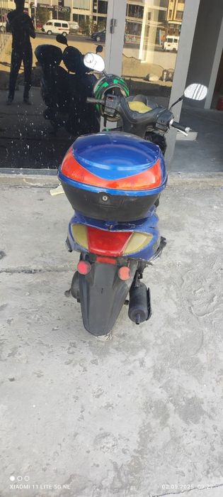 Скутер 150см3 сотилади