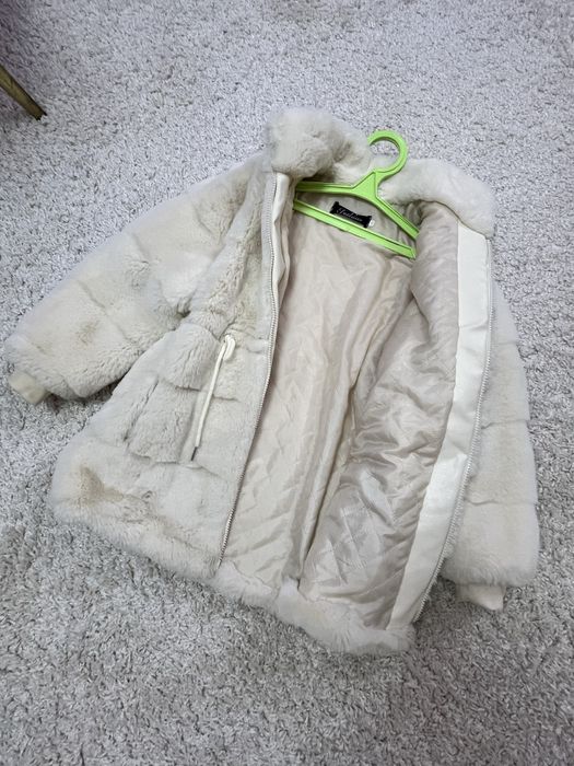 Продам шубку детскую