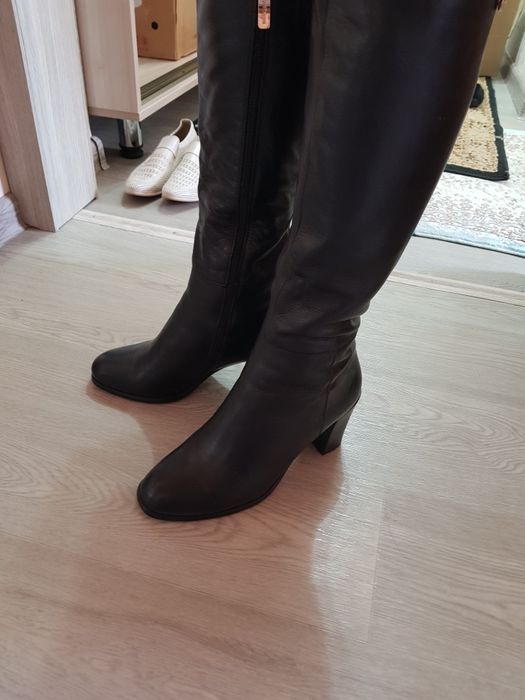 Продам зимние сапоги