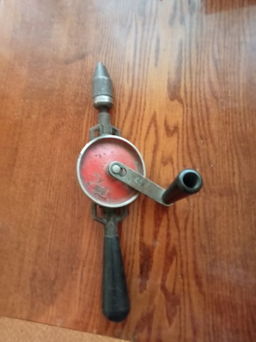 Продам цена за одну вещь дрель