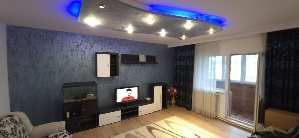 Închiriez apartament 3 camere Inel 2