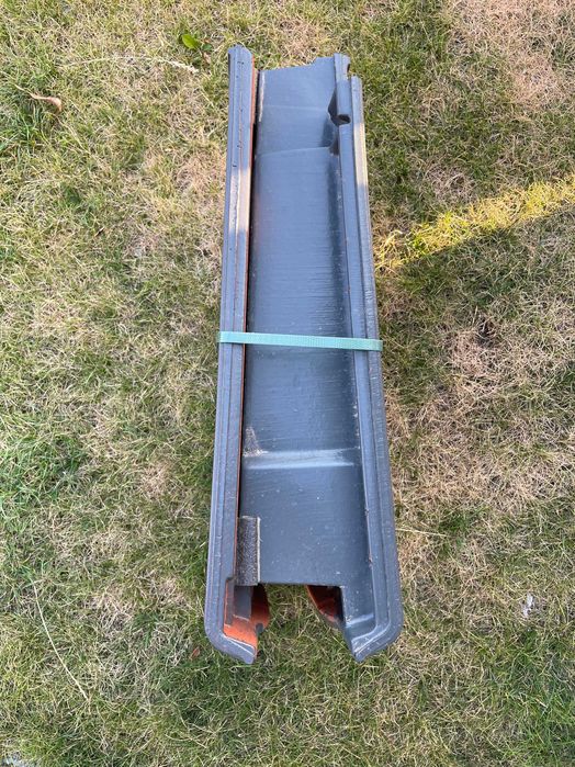 tigla ceramica de capat marca CREATON model NOMINA culoare ANTRACIT