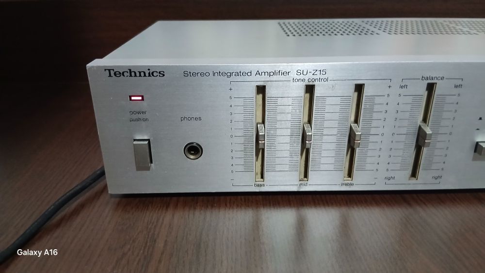 Amplituner TECHNICS model SU Z15