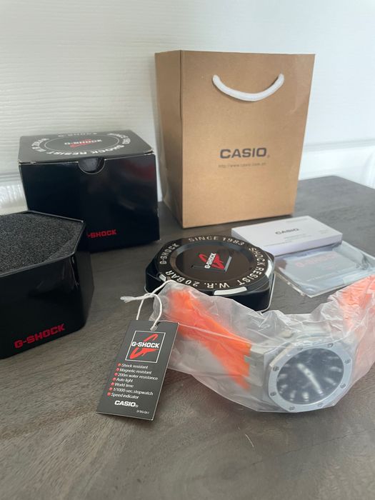 Casio G-shock GM-2100