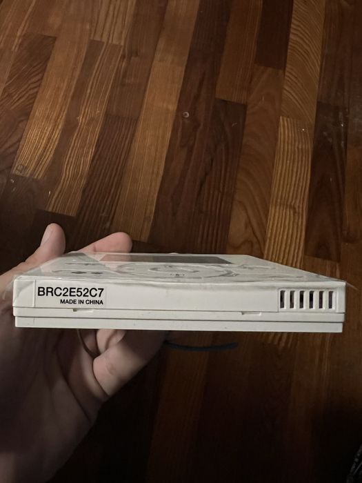 Daikin стенни дистанционни BRC2E52C7, BRC2C51