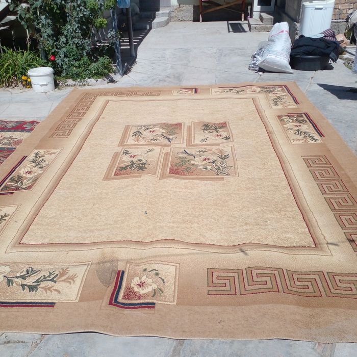 Сатылады Срочно бугун