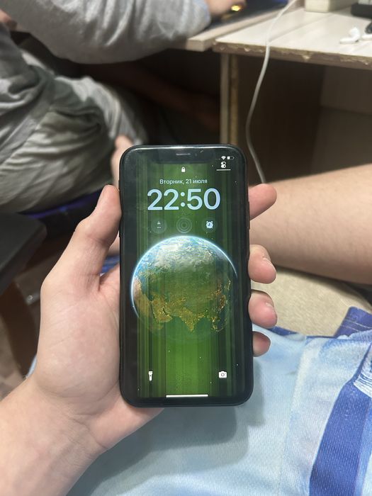 Продам айфон xr