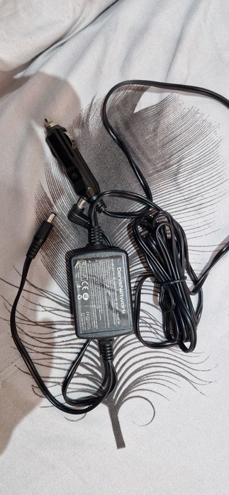 Alimentator TV camion 12/24v