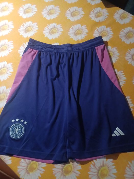 Футболни тениски Германия от различни сезони!