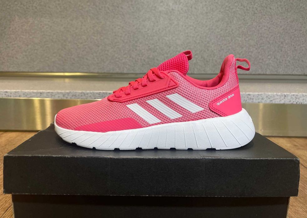 ОРИГИНАЛНИ *** Adidas Questar Drive / Pink White