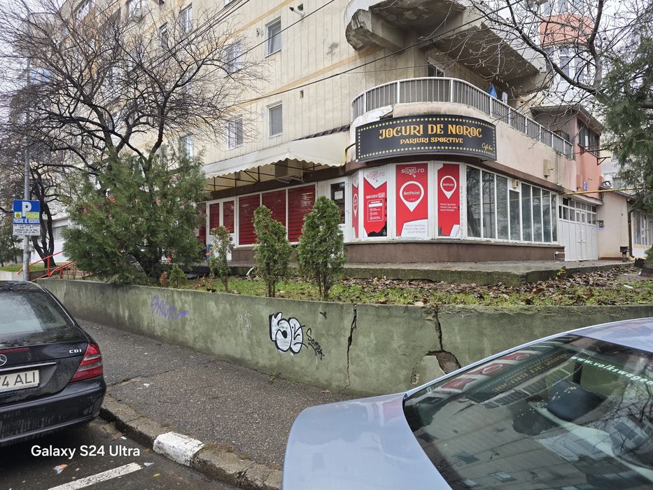 Spațiu comercial cart.Broșteni ,suprafața utila. 80mp