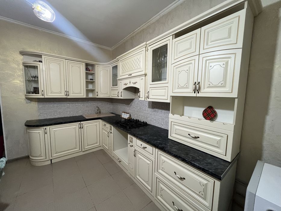 Кухнонный горнитура угловой