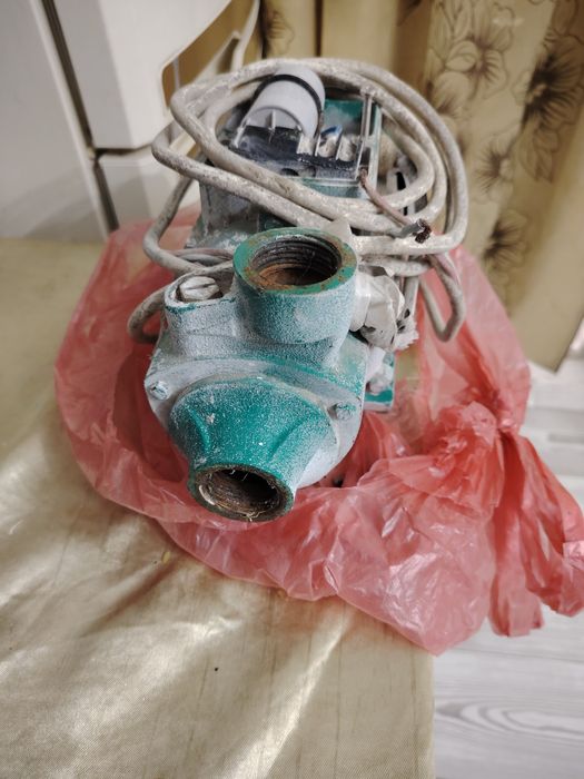 Продам водяной насос