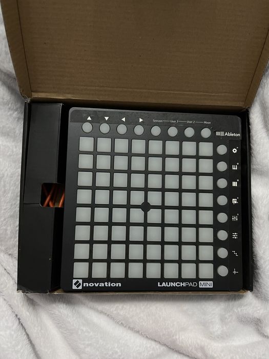 Продам launchpad mini MK2 notivation