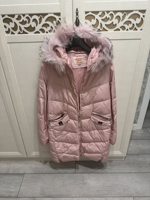 Пуховик на девочку