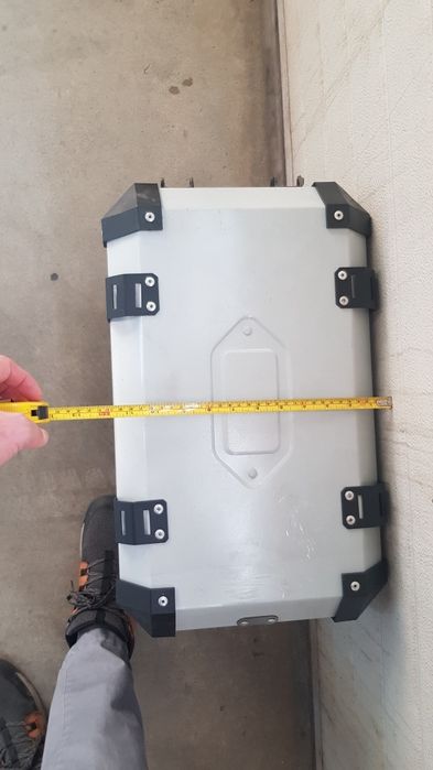 Cutie aluminiu (sidecase, topcase)