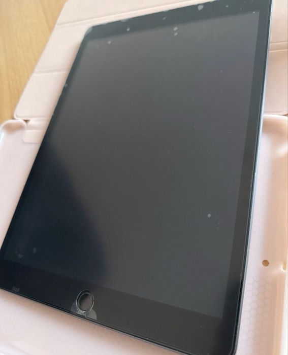 iPad 9th Generation cellular + gps 256gb!