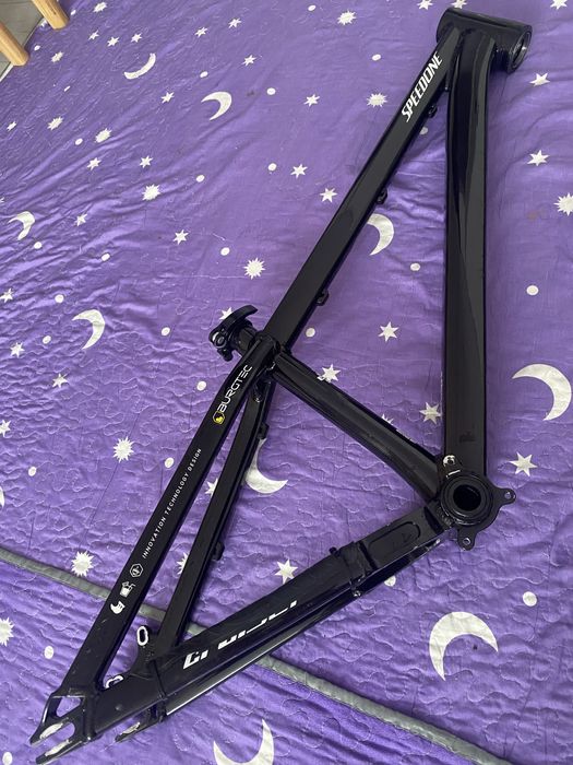 продам раму дерт