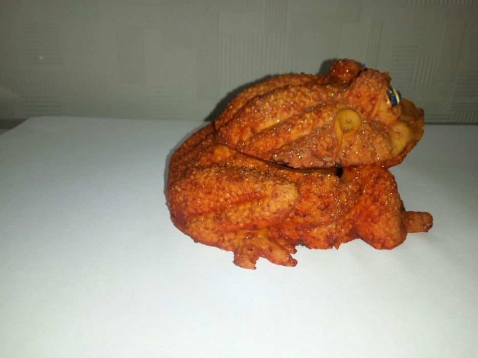 Сувенир шкатулка в форме лягушки