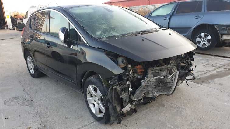 Dezmembrez peugeot 3008 Hybrid 2.0 hdi RH02 200 cai din 2015 156.000