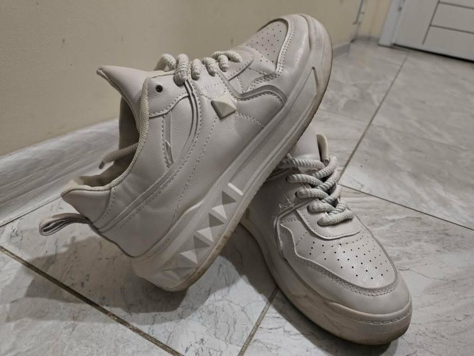 Дамски обувки/маратонки