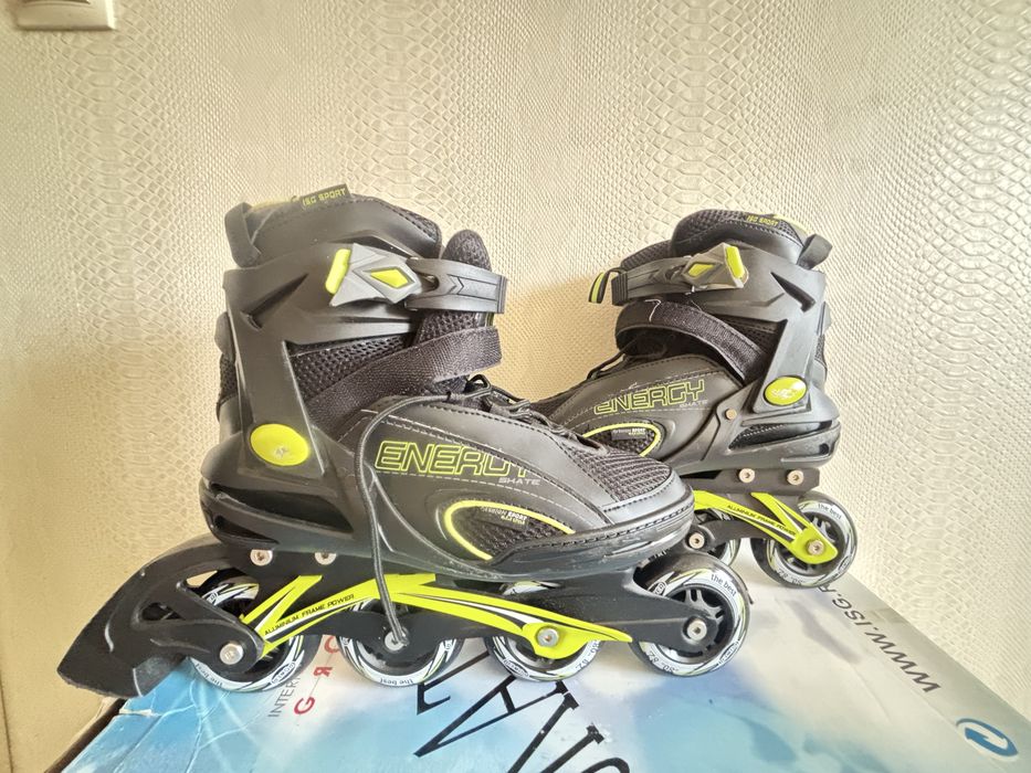 Коньки роликовые (универсальные)