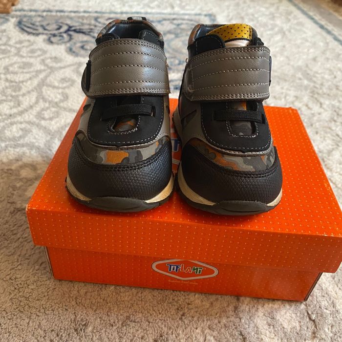 Продам обувь обувь детский