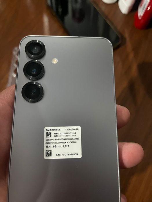 Самсунг s25 256g