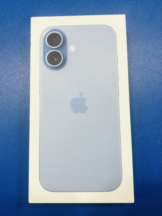 Iphone 17  blue