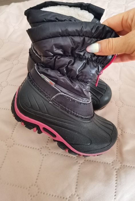 якенца и ботушки за момиче