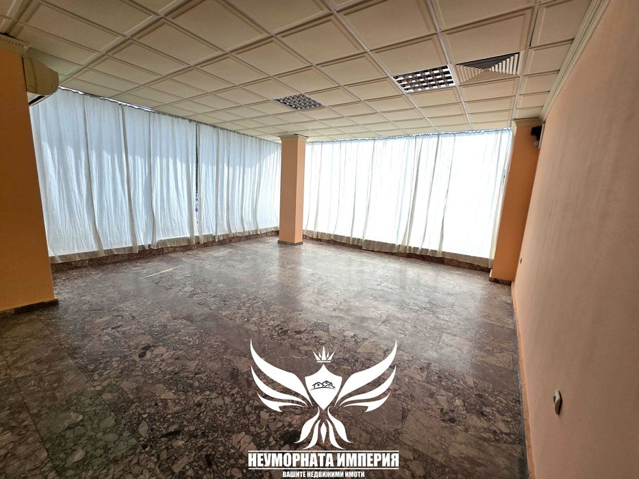 Под наем помещение, ателие, магазини, офиси, склад 150кв гр.Асеновград
