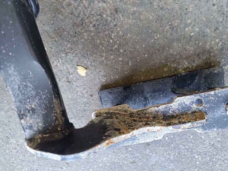 Теглич за Опел Астра Х