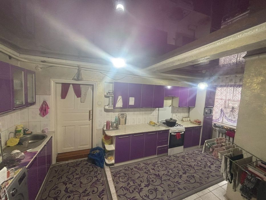 Большой шпальный дом