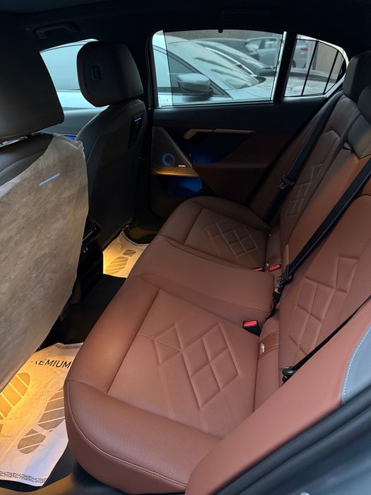 Продам новую BMW i5 M60 ! С официальной гарантией 8 лет+подарок