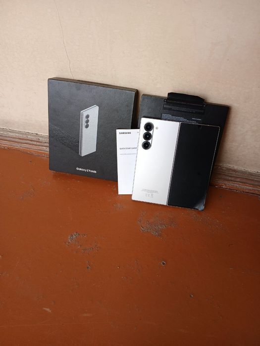 Samsung z fold 6 yengi ishlamagan Dubai