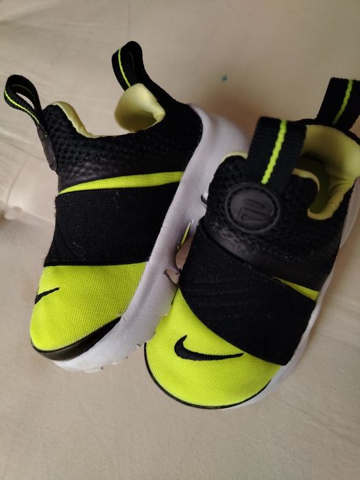 Кроссы на малышей найк