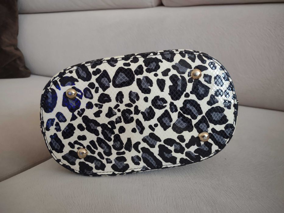 Дамска чанта от естествена кожа