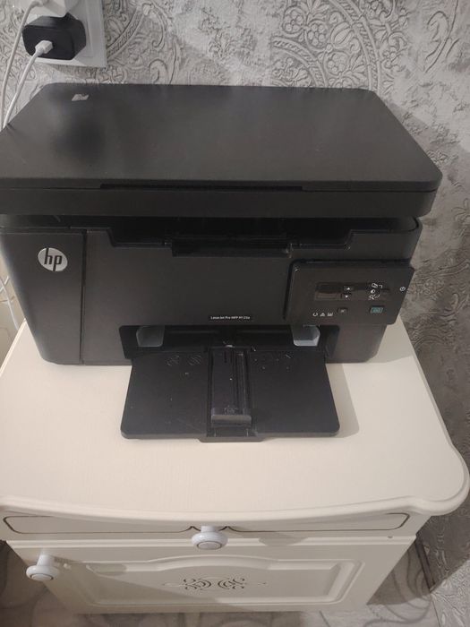 Продам принтер hp