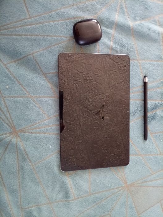 Хочу поменять на ноудбук  ...