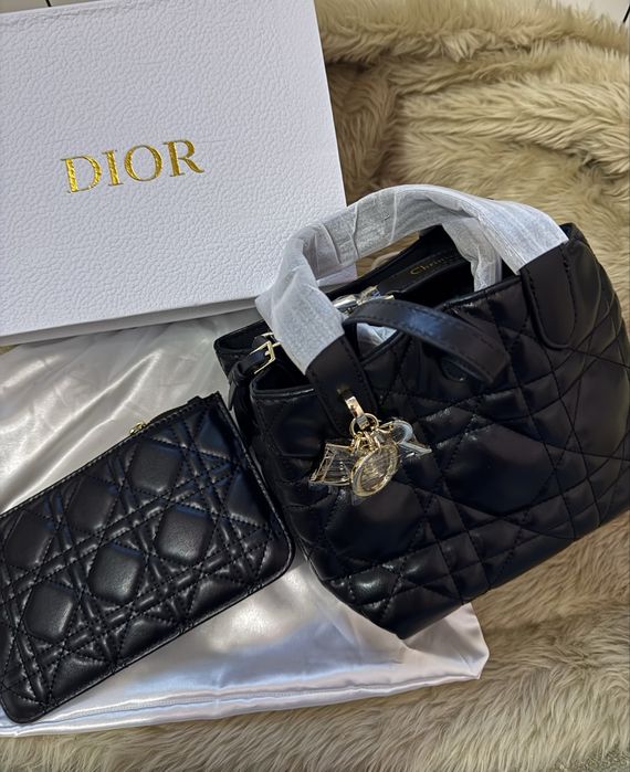 Две различни Dior чанти