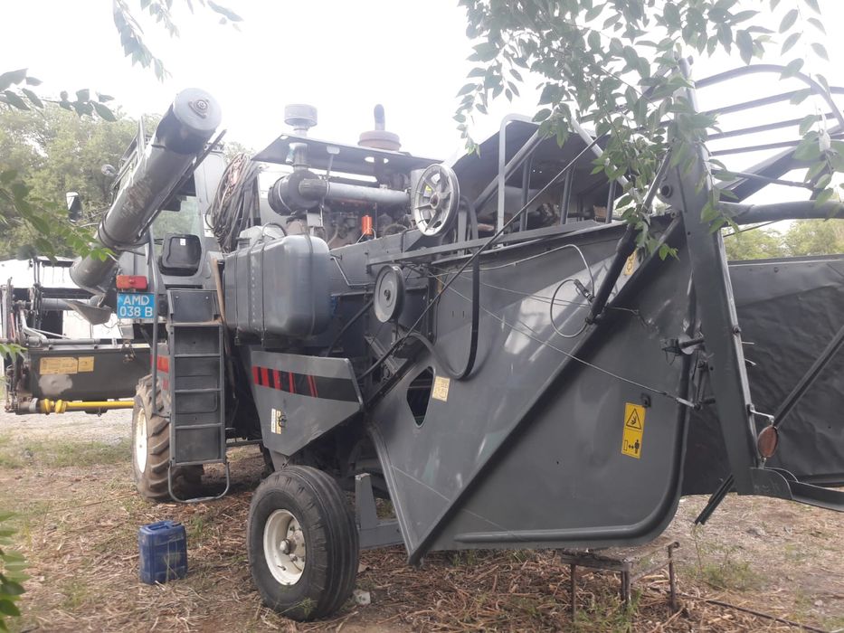 Комбайн Нива Эввект