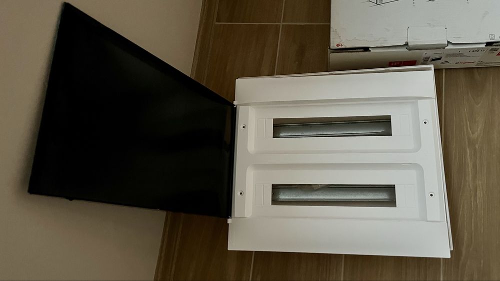 Legrand Practibox S, 36 м  разпределителна кутия