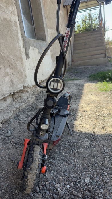 Продам электронный самокат joyer s10s