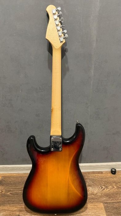 Электрогитара Rockdale stratocaster HSS
