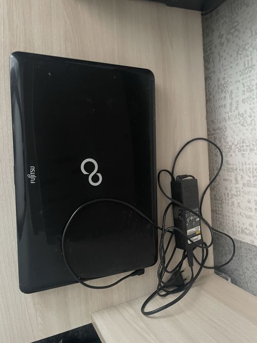 Продается ноутбук .